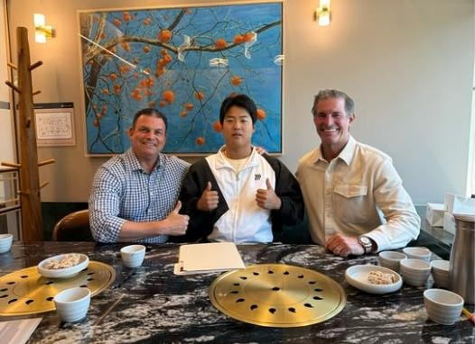 ▲ kt의 강백호가 글로벌 에이전시인 파라곤 스포츠 인터내셔널과 계약했다.ⓒ파라곤 스포츠 인터내셔널 SNS 제공