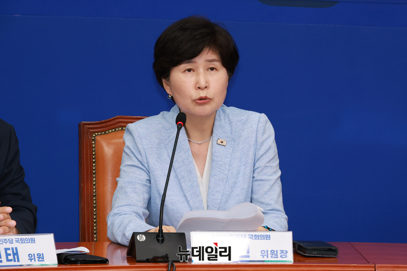 ▲ 백혜련 더불어민주당 사법개혁특위 위원장 지난 12일 국회에서 열린 사법개혁특별위원회 출범식 및 1차 회의에서 발언하고 있다. ⓒ이종현 기자