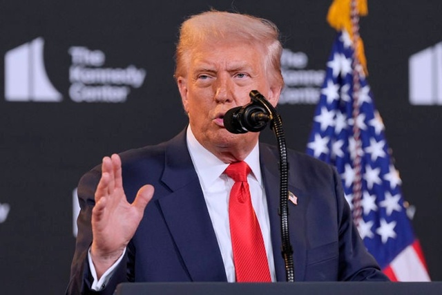 ▲ 도널드 트럼프 미국 대통령이 미국 워싱턴 D.C. 케네디센터에서 연설하고 있다. 250813 AP/뉴시스. ⓒ뉴시스