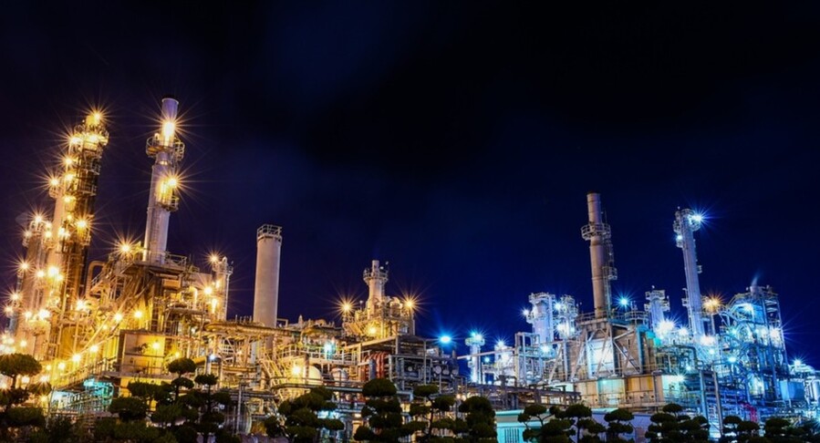 ▲ 여수 국가산업단지 야경. ⓒ여수시청 홈페이지 갈무리.