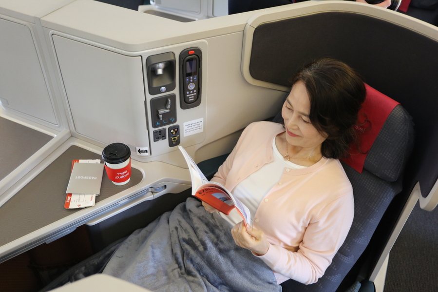 ▲ 티웨이항공이 운영 중인 수퍼 프리미엄 좌석 모습. ⓒ티웨이항공