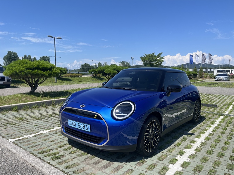 ▲ 지난달 23일 ‘미니 쿠퍼’ 시승행사가 열렸다. ⓒ김보배 기자