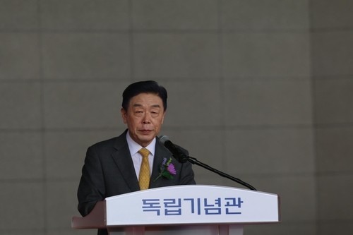 ▲ 80주년 광복절 경축사를 하고 있는 김형석 독립기념관장. ⓒ 연합뉴스