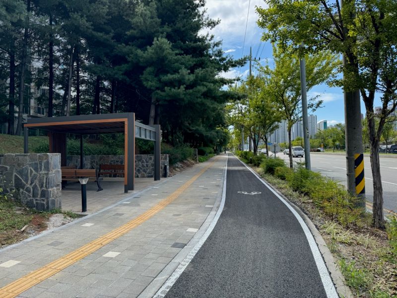 ▲ 삼성대로 분리형 자전거도로.ⓒ천안시