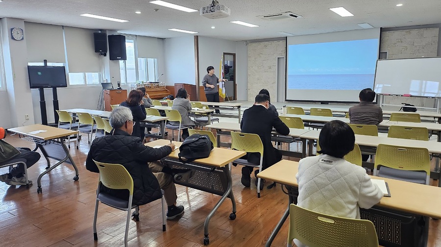 ▲ 영주시 평생학습센터는 8월 18일부터 29일까지 지역사회의 평생학습 문화를 선도할 평생학습활동가 양성과정 수강생 20명을 모집한다.ⓒ영주시