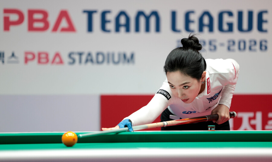 ▲ PBA 팀리그 1라운드 최하위 휴온스가 우리금융캐피탈을 꺾고 2라운드 선두에 올랐다.ⓒPBA 제공