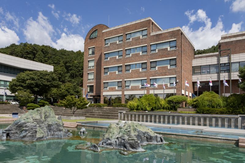 ▲ 상명대 송백관 전경.ⓒ상명대