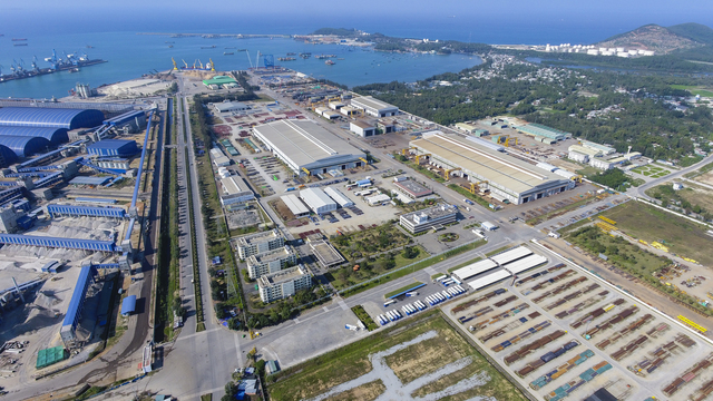 ▲ 베트남 꽝응아이성 중꾸엇 산업공단에 위치한 두산비나 전경. ⓒHD현대