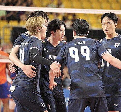 ▲ 한국이 동아시아선수권대회에서 대만에 3-2 역전승을 거뒀다.ⓒ대한배구협회 제공