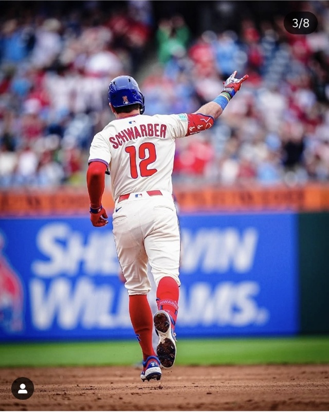 ▲ 메이저리그 필라델피아 필리스의 강타자 카일 슈와버가 홈런·타점 선두를 질주했다. 250821 사진=필라델피아 인스타그램 갈무리. ⓒphillies