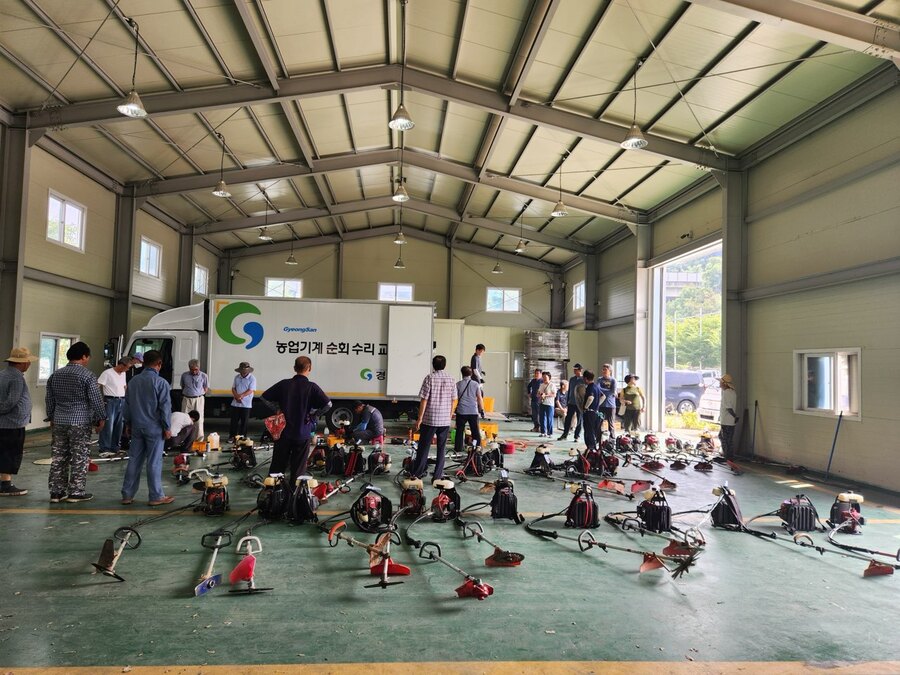 ▲ 경산시(시장 조현일)는 추석을 맞아 오는 28일부터 9월 15일까지 예초기 정비·점검 및 안전교육을 실시한다.ⓒ경산시