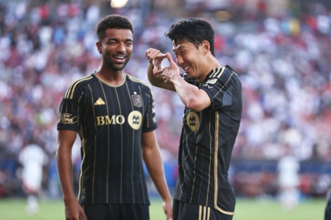 ▲ LA 손흥민이 데뷔 3경기 만에 데뷔골을 작렬시켰다. 환상적인 프리킥 골이었다.ⓒ연합뉴스 제공