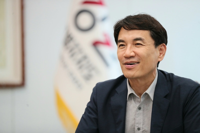 ▲ 뉴데일리와 인터뷰 중인 김진태 강원특별자치도지사. ⓒ뉴데일리