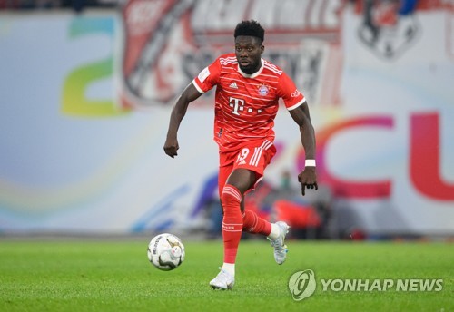 ▲ 바이에른 뮌헨의 수비수 데이비스가 축구 역사상 가장 빠른 사나이로 선정됐다.ⓒ연합뉴스 제공