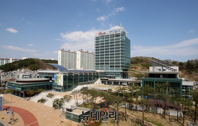 ▲ 포항시청 전경.ⓒ뉴데일리
