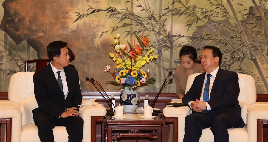 ▲ 김태흠 지사는 26일 상하이시청에서 궁정 상하이시장을 만나 우호협력 관계를 논의하고 있다.ⓒ충남도