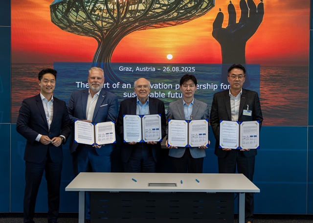 ▲ (재)포항테크노파크는 포항시(시장 이강덕)와 지난 26일, 오스트리아 그라츠(Graz)에서 AVL List GmbH 및 AVL KOREA와 수소연료전지 기술 및 인증 분야 협력을 위한 업무협약(MOU)을 체결했다.ⓒ포항TP