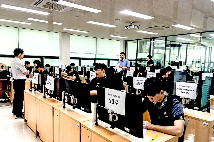 ▲ 영진전문대 지능형로봇사업단이 개최한 ‘2025 지능형로봇 첨단융합기술경진대회’를 개최했다.ⓒ영진전문대