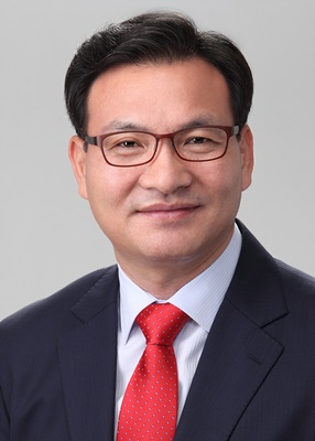 ▲ 대구시의회 하중환 의원(달성군1)은 8월 28일 서면 시정질문을 통해 최근 잇따른 아파트 화재로 어린이들이 사망하는 사고가 발생한 것과 관련해 노후 공동주택의 화재 안전 보강과 야간·24시간 아이돌봄체계 확대를 위한 종합대책 마련을 촉구했다.ⓒ대구시의회