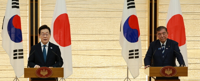 ▲ 이재명 대통령이 23일(현지 시간) 일본 도쿄 총리 관저에서 이시바 시게루 일본 총리와 정상회담을 마친 뒤 한일 공동언론발표를 하고 있다. ⓒ뉴시스