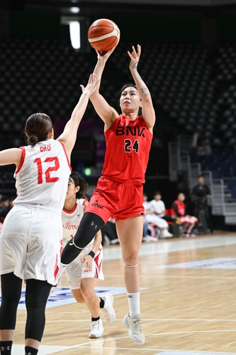 ▲ 한국 챔피언 BNK가 박신자컵에서 일본 챔피언 후지쓰에 무너졌다.ⓒWKBL 제공