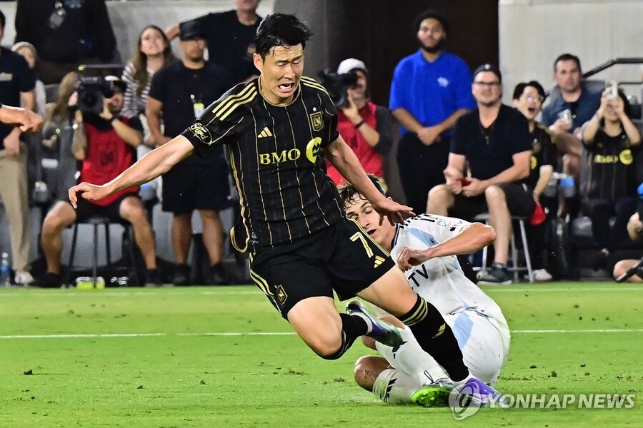 ▲ 손흥민이 홈 데뷔전에서 골대 불운을 겪었다. LA는 샌디에이고에게 1-2로 졌다.ⓒ연합뉴스 제공