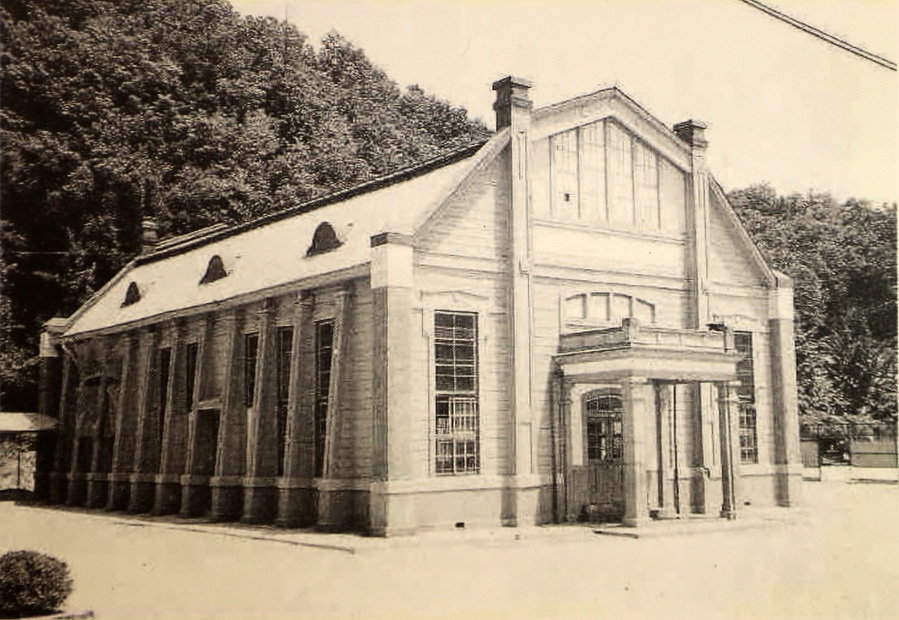 ▲ 1952년 초대 충북도의회(옛 중앙초등학교 강당) 청사.ⓒ충북도의회