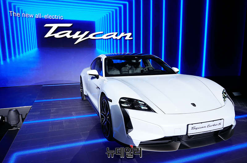▲ 포르쉐 타이칸. ⓒ서성진 기자
