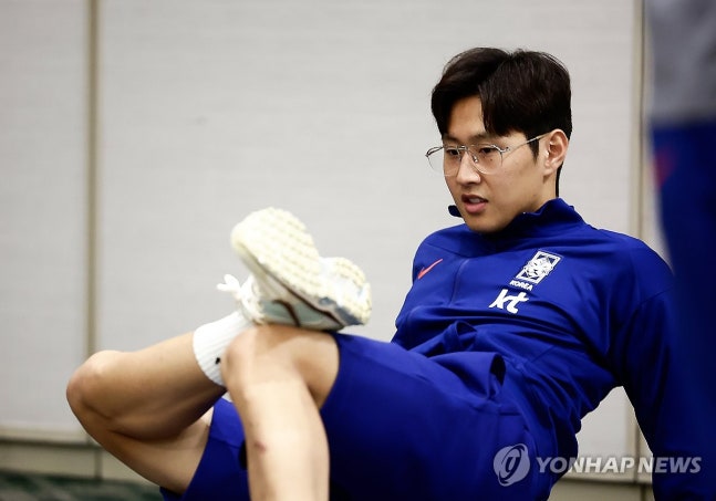 ▲ 이강인이 PSG에 잔류했다. 험난한 주전 경쟁이 기다리고 있다.ⓒ연합뉴스 제공