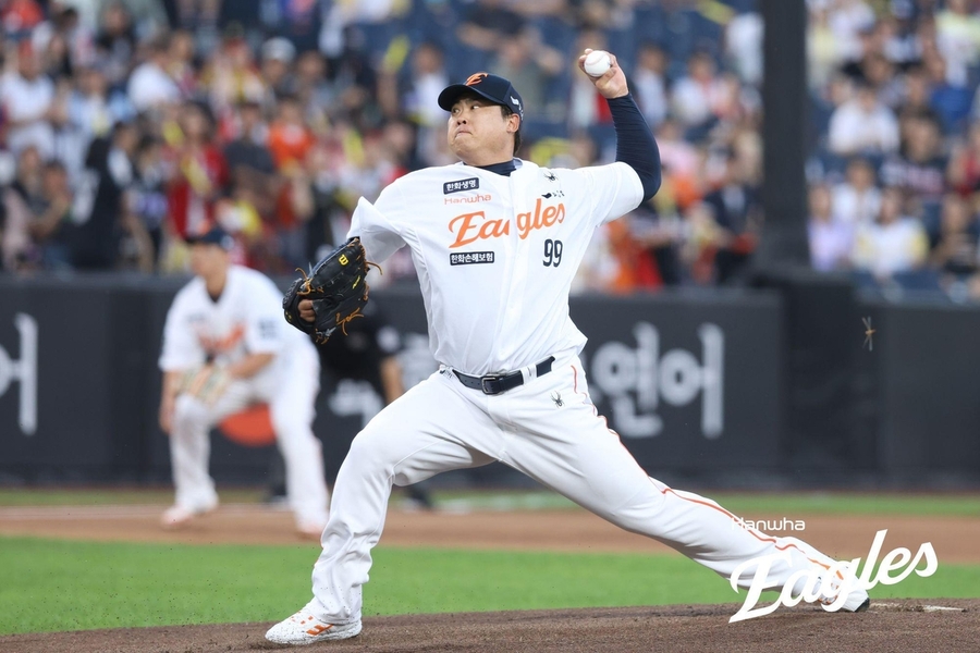 ▲ 류현진의 역투와 타선 폭발을 앞세운 한화가 KIA를 21-3으로 완파했다.ⓒ한화 이글스 제공