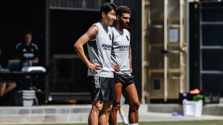 ▲ 토트넘을 떠나 LA로 이적한 손흥민이 ESPN 선정 이번 여름 이적시장 최악의 이적 2위에 올랐다.ⓒLA FC 제공