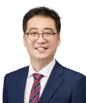 ▲ 한국산학협력정책학회 제5기 회장으로 취임한 순천향대학교 융합창업학부 학부장 이상한 교수.ⓒ순천향대