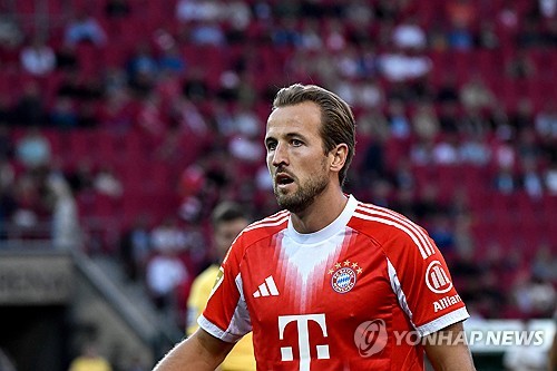 ▲ 발롱도르 수상자 오언이 EPL을 떠난 케인을 비판했다.ⓒ연합뉴스 제공