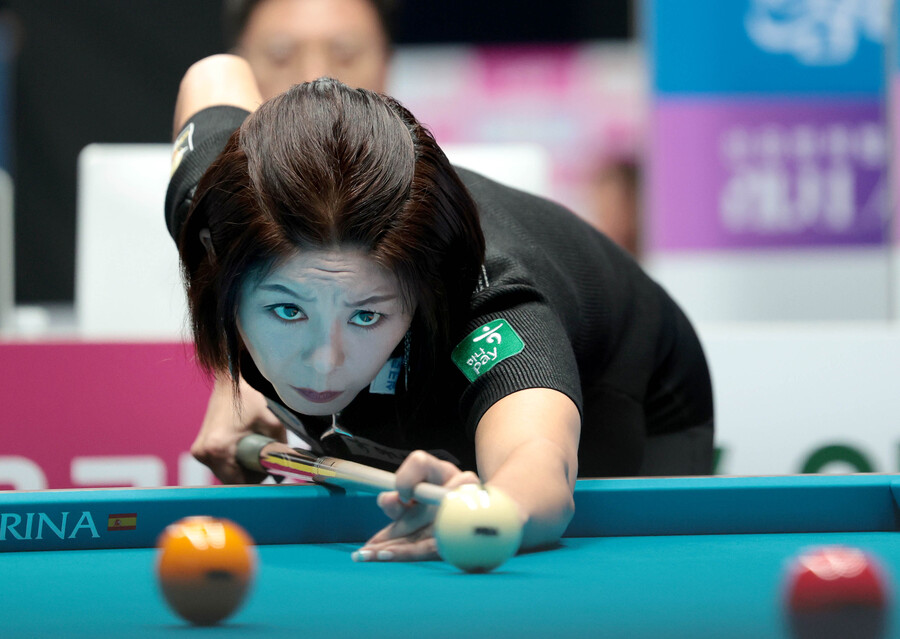 ▲ '당구 여제' 김가영이 극적인 승부를 연출하며 4강 진출에 성공했다.ⓒPBA 제공