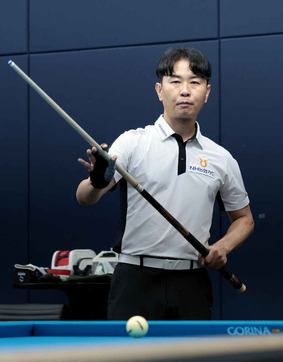 ▲ '자이언트 킬러' 김현우가 PBA 강자들을 연이어 격파하며 대회 8강 진출에 성공했다.ⓒPBA 제공