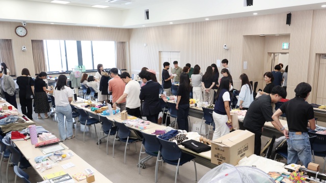 ▲ 공직자 녹색장터ⓒ안서시 제공