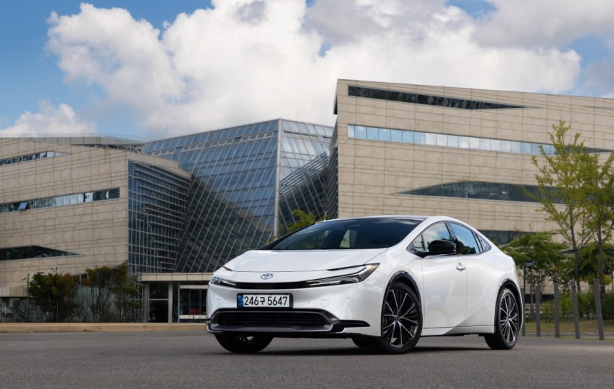 ▲ 토요타 2026년형 프리우스 하이브리드. ⓒ한국토요타