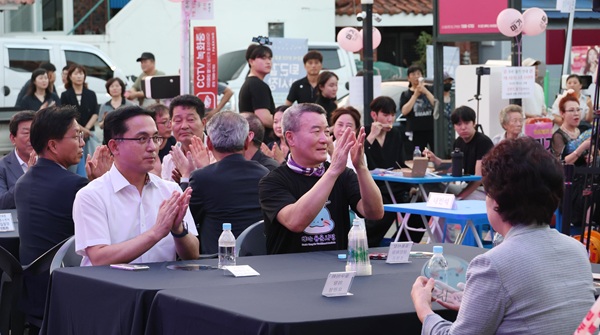 ▲ 용운시장이 지역 경제와 문화 체험을 동시에 누릴 수 있는 ‘대운이 온다! 퇴근길 야시장’을 개장했다.ⓒ동구