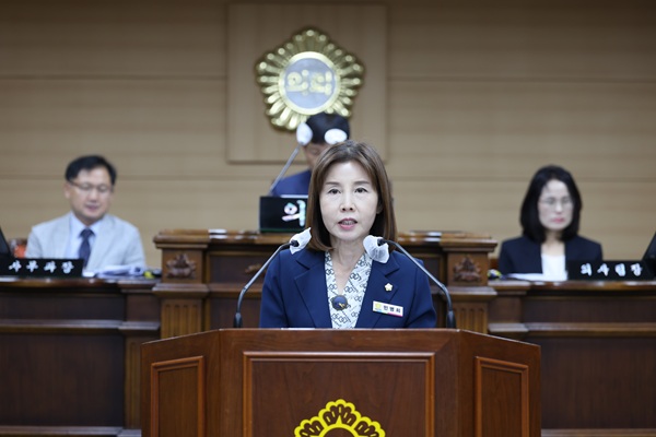 ▲ 민병희 부여군의원이 지난 9일 제294회 임시회 5분 발언자유 발언을 하고 있다.ⓒ부여군의회