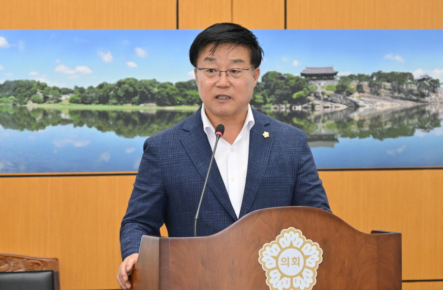 ▲ 진주시의회 경제복지위원회 김형석 의원 외 9명 10일 제268회 임시회에서 를 ‘진주시 장애인 표준사업장 생산품 우선구매 촉진 조례안’공동 발의 했다. ⓒ진주시의회