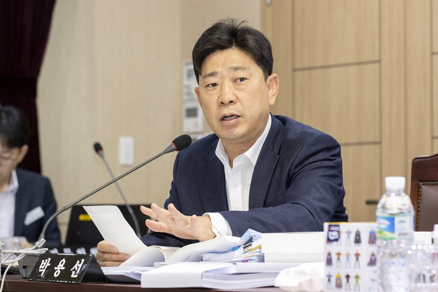 ▲ 경북도의회 교육위원회 박용선 의원(포항, 국민의힘)이 대표발의한 ‘경상북도교육청 학업중단 예방 및 대안교육 지원 조례 일부개정조례안’이 4일, 제357회 임시회 본회의를 통과했다.ⓒ경북도의회