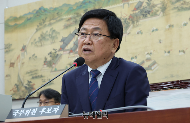 ▲ 최교진 사회부총리 겸 교육부 장관 후보자가 지난 2일 국회에서 열린 교육위원회의 인사청문회에서 의원들의 질문에 답하고 있다. 2025.09.03. ⓒ이종현 기자