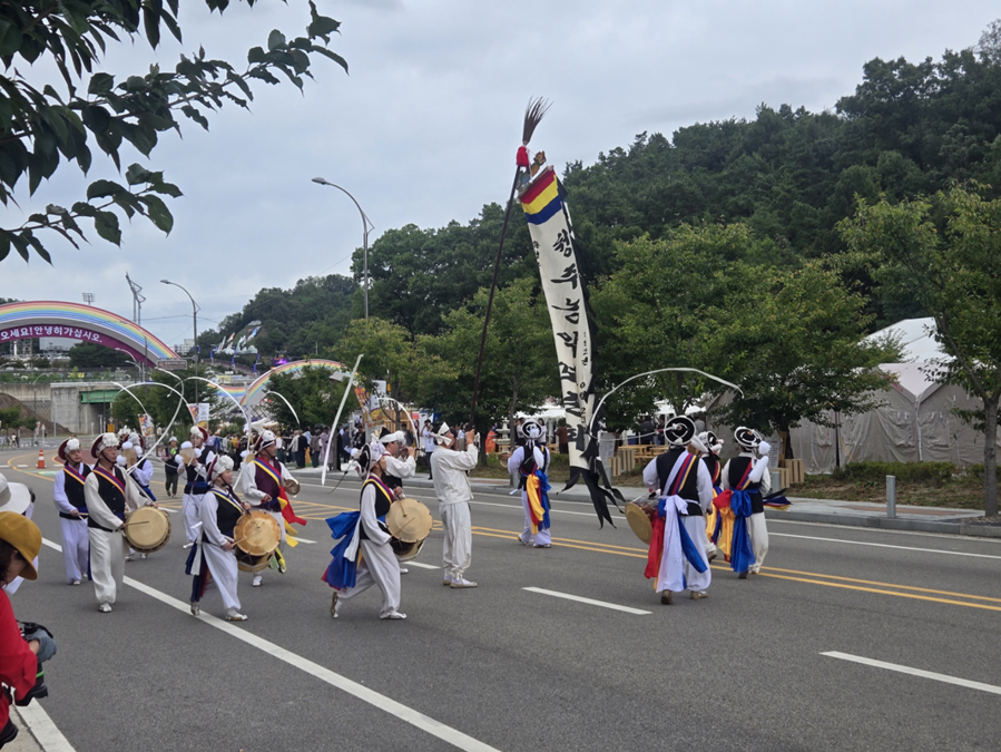 ▲ ‘2025영동세계국악엑스포’축하 사물놀이.ⓒ영동군