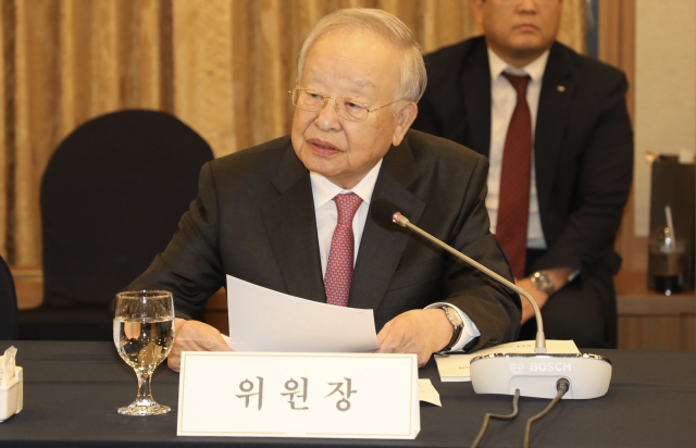 ▲ 손경식 한국경영자총협회 회장이 10일 프레스센터에서 제3기 ESG 경영위원회를 출범한 뒤 회의에서 발언하고 있다. ⓒ한국경영자총협회