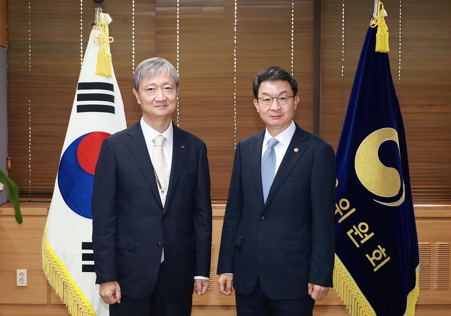 ▲ 이찬진 금감원장(왼)과 이억원 금융위원장(오). ⓒ금융위