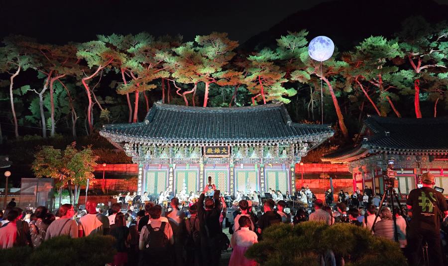 ▲ 2024년 '진관사 달오름 음악회' 행사 전경.ⓒ서울문화재단