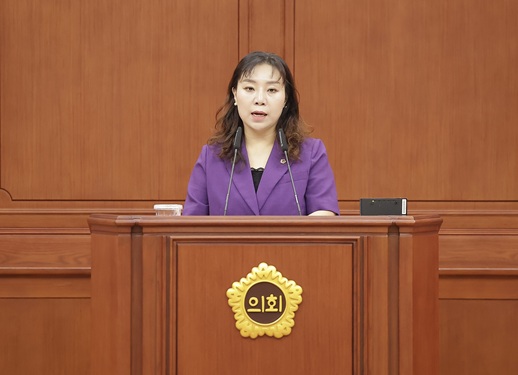 ▲ 김민숙 대전시의원이 제290회 임시회 제3차 본회의에서 5분 자유발언을 하고 있다.ⓒ대전시의회