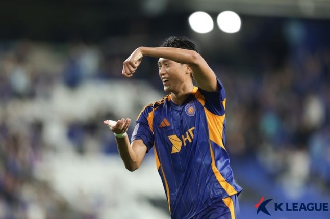 ▲ 허율의 극적인 역전골을 앞세운 울산이 청두를 잡고 ACLE 첫 승을 신고했다.ⓒ한국프로축구연맹 제공