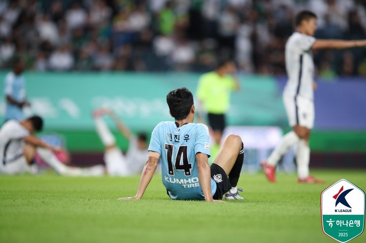 ▲ 전북이 김천에 패배하며 올 시즌 2번째 홈 패배를 당했다.ⓒ한국프로축구연맹 제공