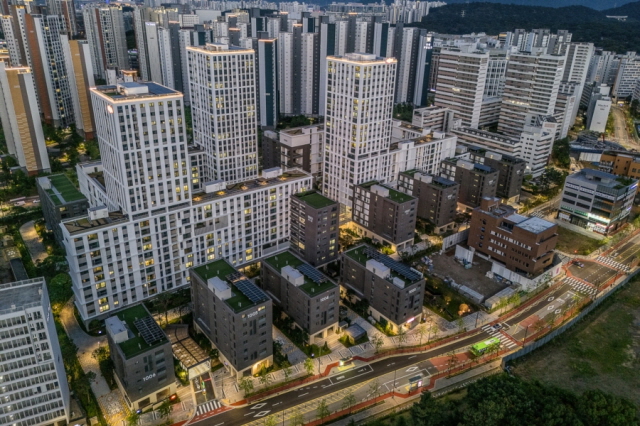 ▲ e편한세상 고덕 어반브릿지 단지 전경ⓒDL이앤씨